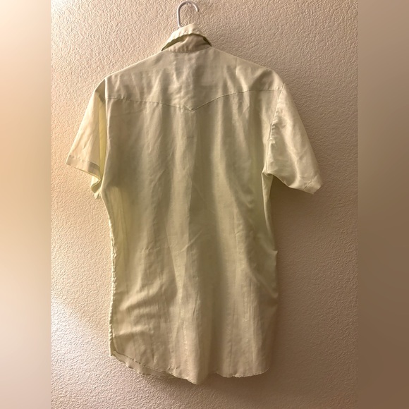 Vintage western style short sleeve collared shirt with pearl buttons - Picture 3 of 4